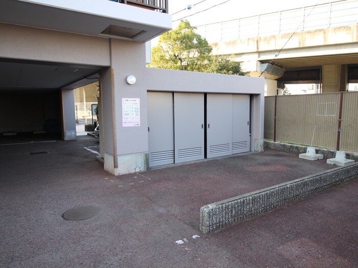 物件外観写真6　(建物設備)