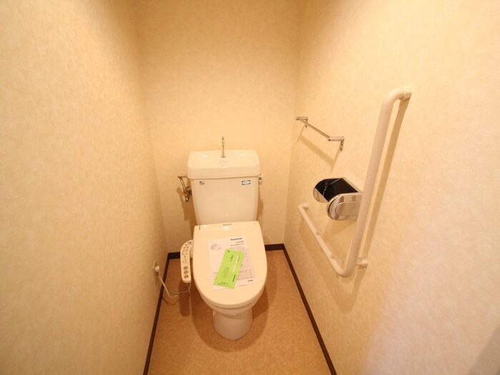 物件内観写真15　(トイレ)