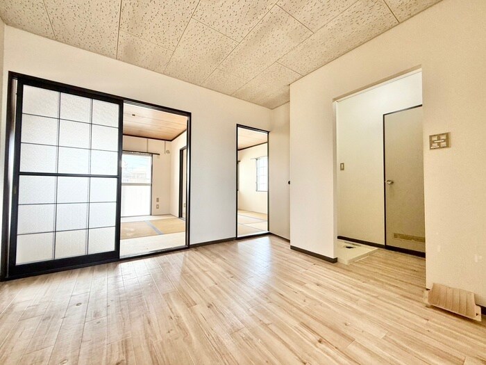 物件内観写真8　(居室)