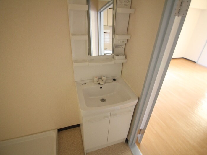物件内観写真11　(洗面)