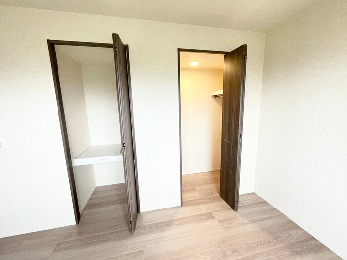 物件内観写真13　(収納)