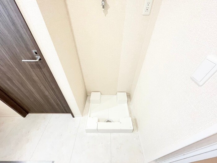 物件内観写真17　(洗濯機置場)