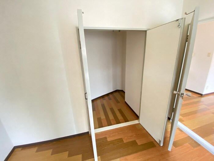 物件内観写真11　(収納)