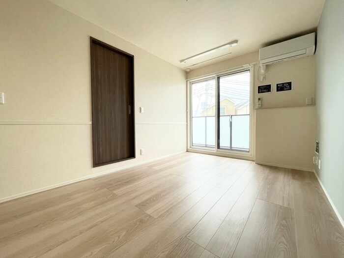 物件内観写真10　(居室)