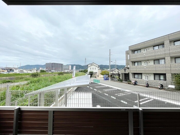 物件内観写真22　(室内からの展望)