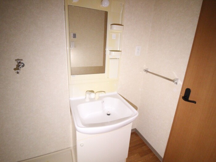 物件内観写真8　(洗面)