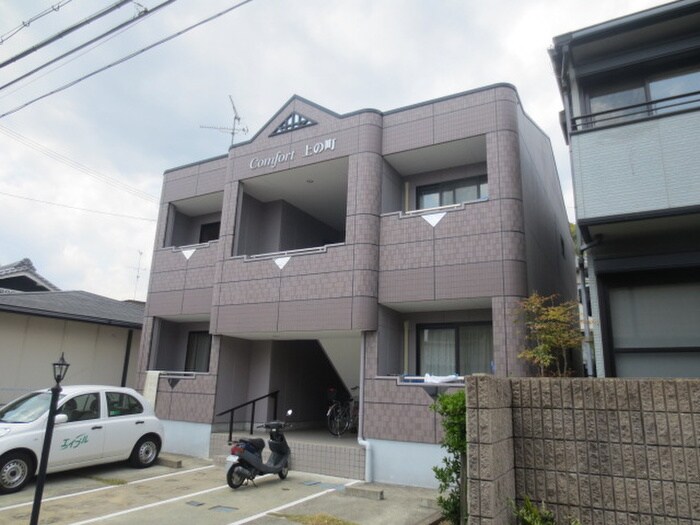 物件外観写真5　(エントランス部分)