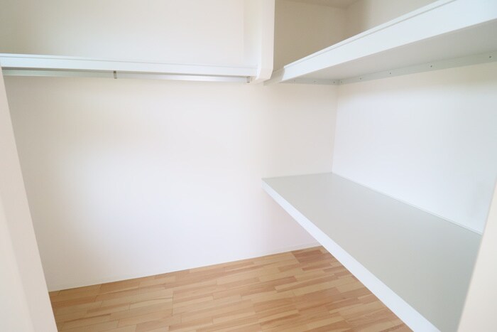 物件内観写真15　(収納)