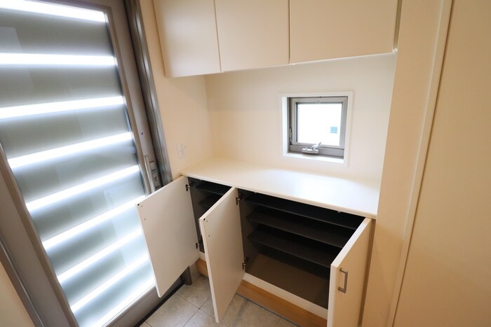 物件内観写真17　(靴箱)