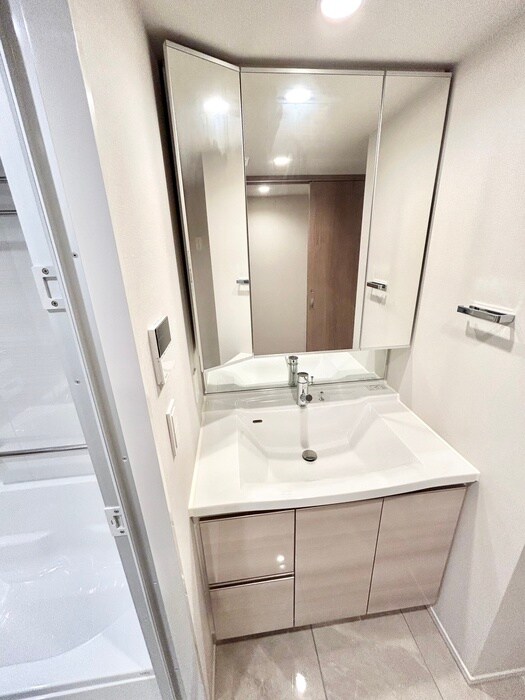 物件内観写真9　(洗面)