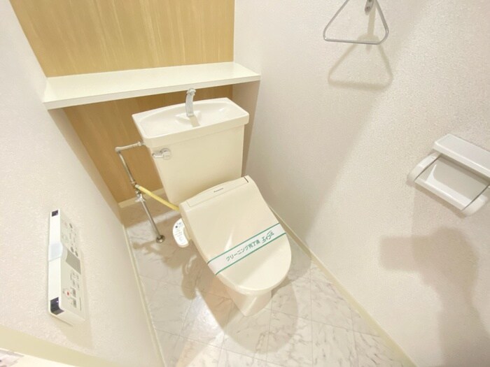 物件内観写真10　(トイレ)