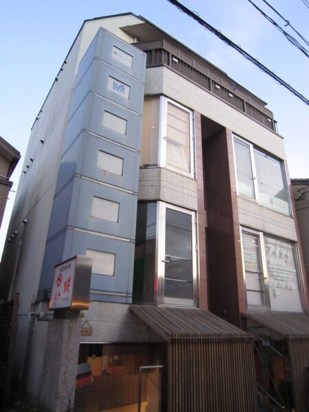 ライフビル外観写真
