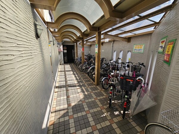 駐輪場