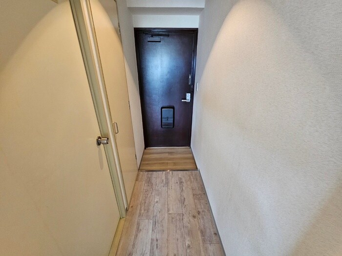 物件内観写真16　(廊下)