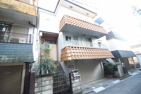 高槻市氷室町4丁目貸家外観写真