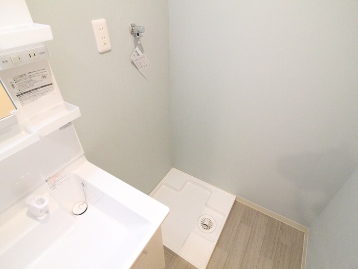 物件内観写真14　(洗濯機置場)