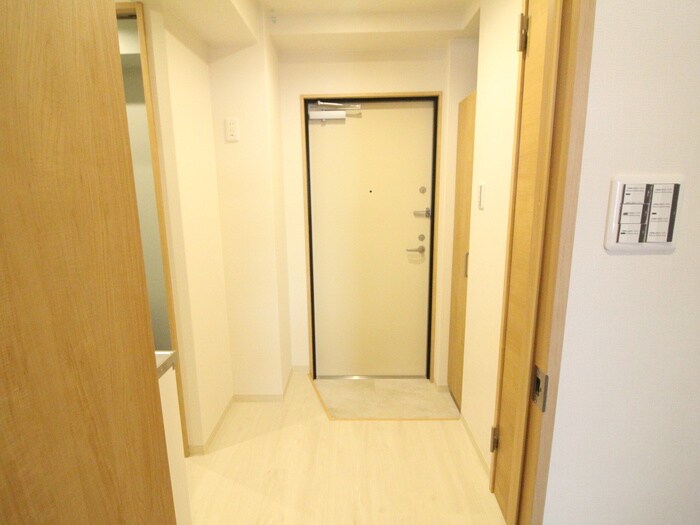 物件内観写真17　(玄関)