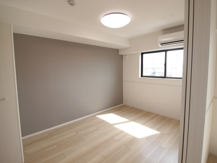 物件内観写真10　(居室)