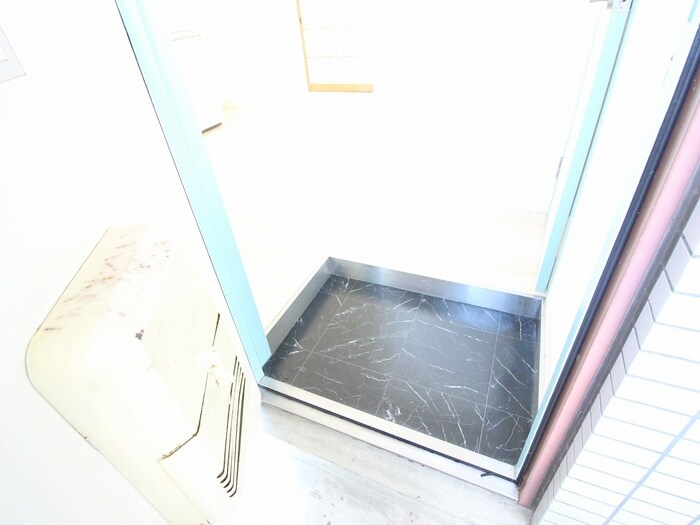 物件内観写真17　(玄関)