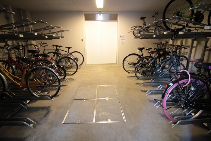 物件外観写真6　(駐輪場)