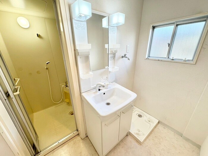 物件内観写真9　(洗面)