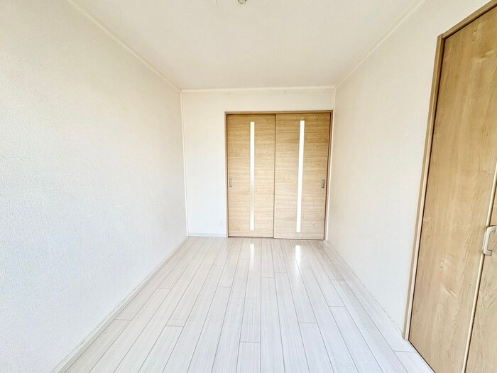 物件内観写真12　(居室)