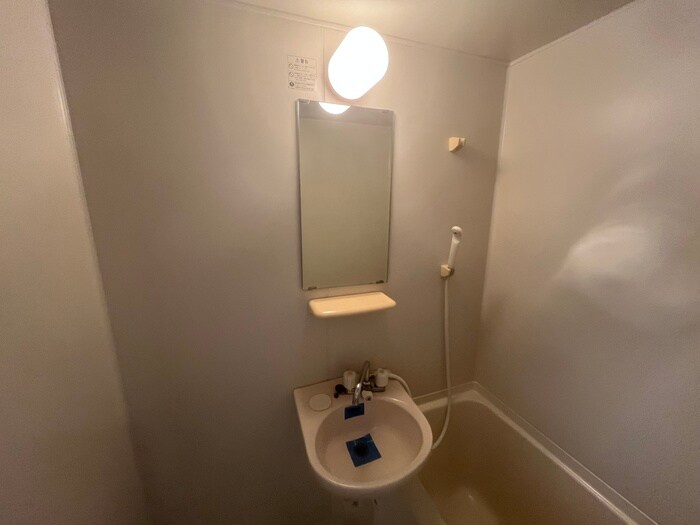 物件内観写真11　(洗面)