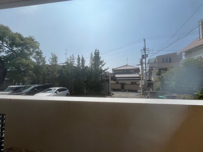 物件内観写真15　(室内からの展望)