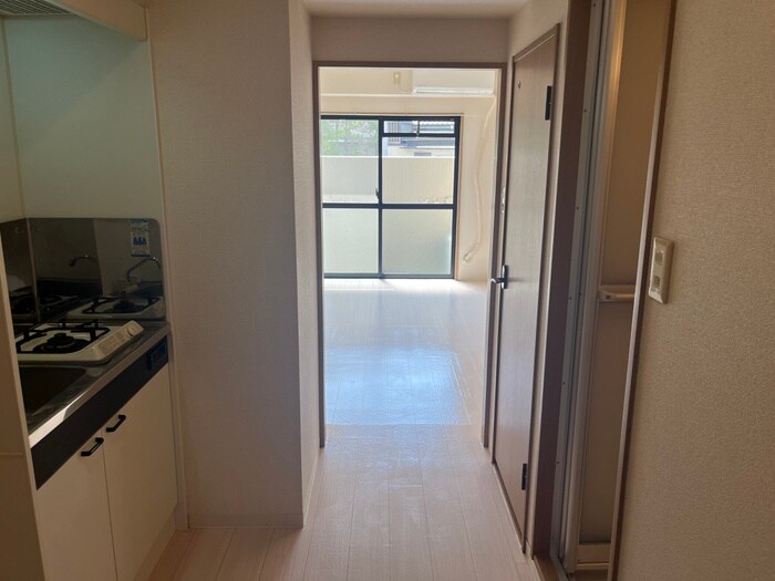 物件内観写真20　(廊下)