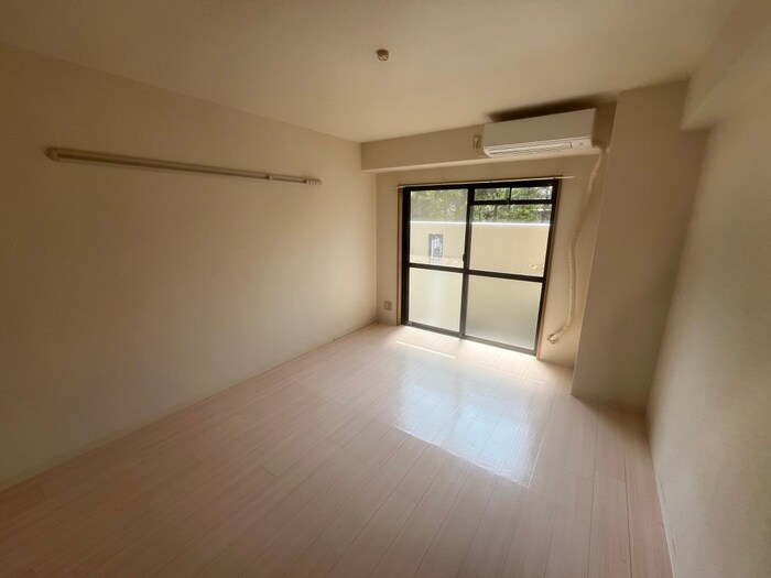 物件内観写真22　(居室)