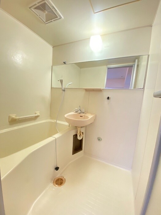 物件内観写真10　(バス／シャワールーム等)