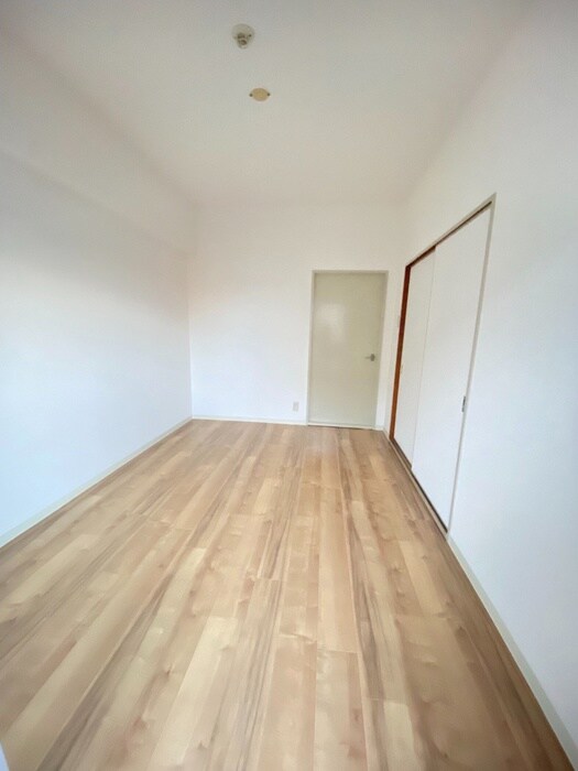 物件内観写真16　(居室)