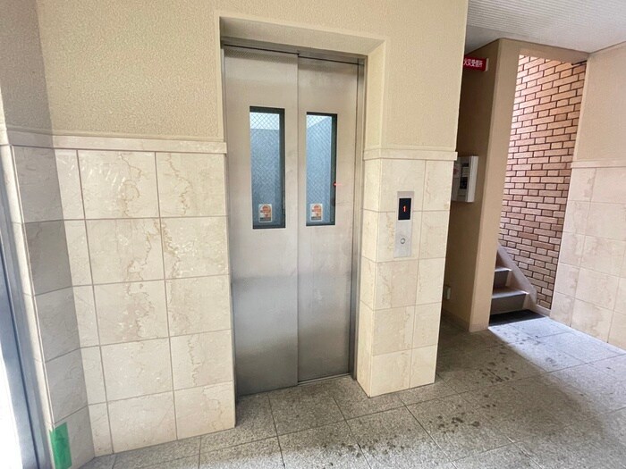 物件外観写真4　(建物設備)