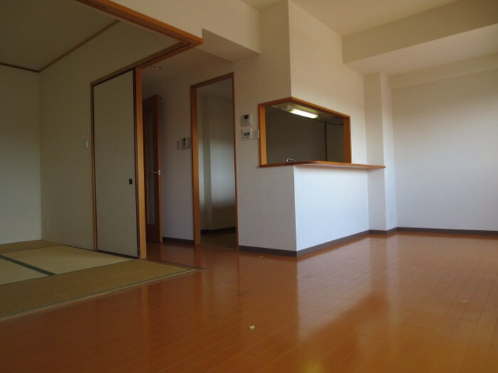 物件内観写真15　(居室)