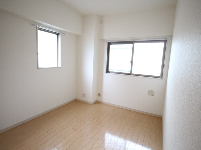 物件内観写真10　(居室)