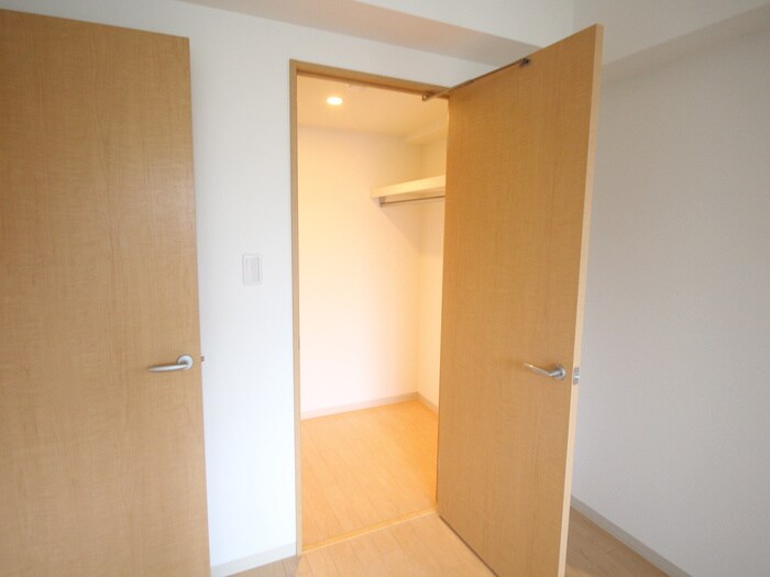 物件内観写真11　(収納)