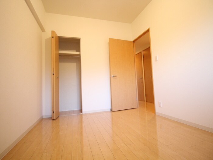 物件内観写真18　(居室)