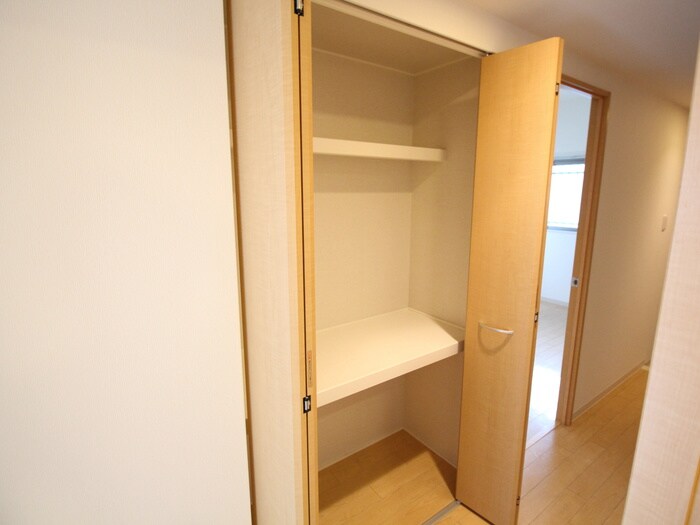 物件内観写真21　(収納)
