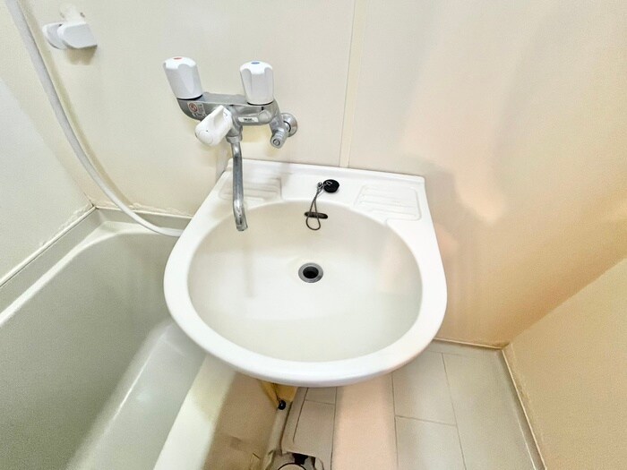 物件内観写真9　(洗面)