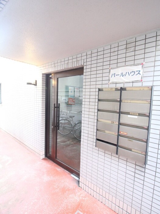 物件外観写真5　(エントランス部分)