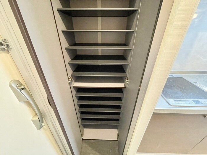 物件内観写真15　(靴箱)