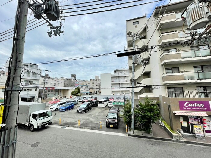 物件内観写真17　(室内からの展望)