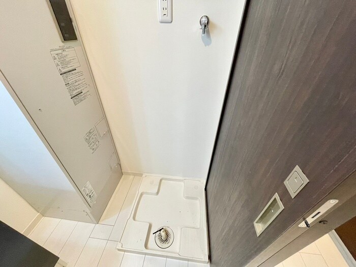 物件内観写真18　(洗濯機置場)