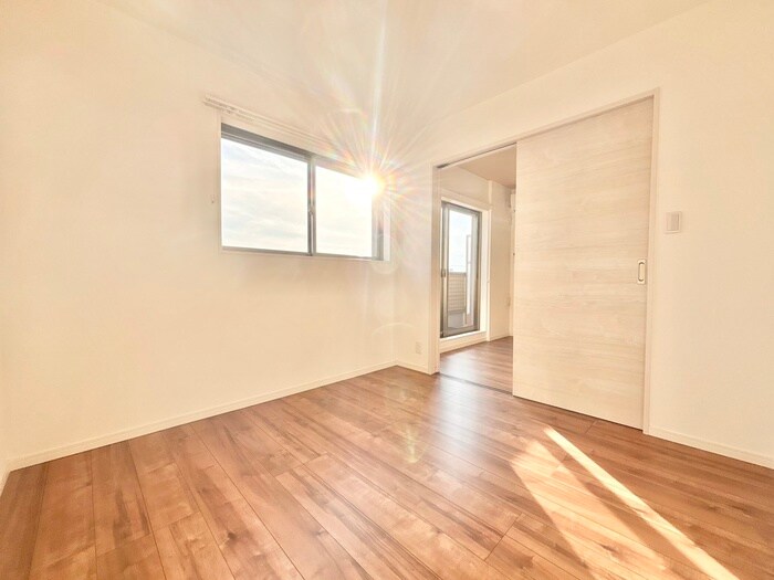 物件内観写真8　(居室)