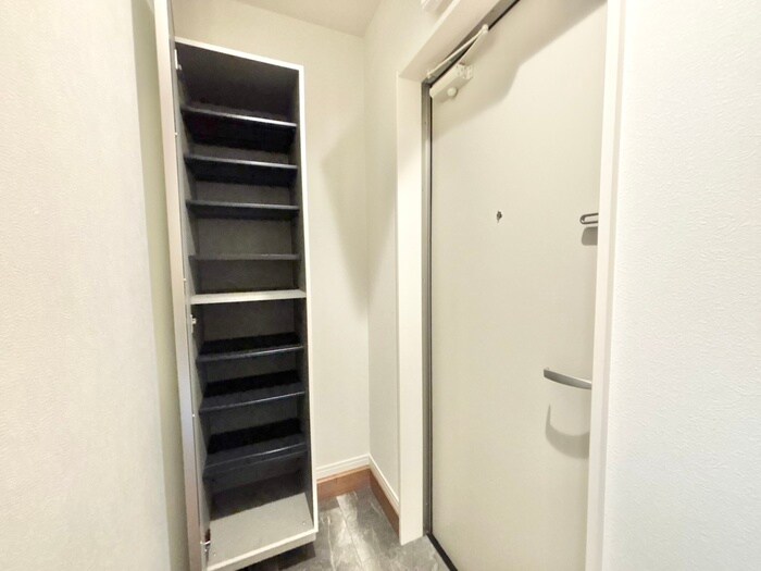 物件内観写真15　(靴箱)