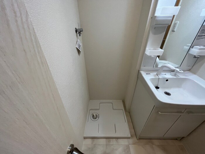 物件内観写真13　(洗濯機置場)