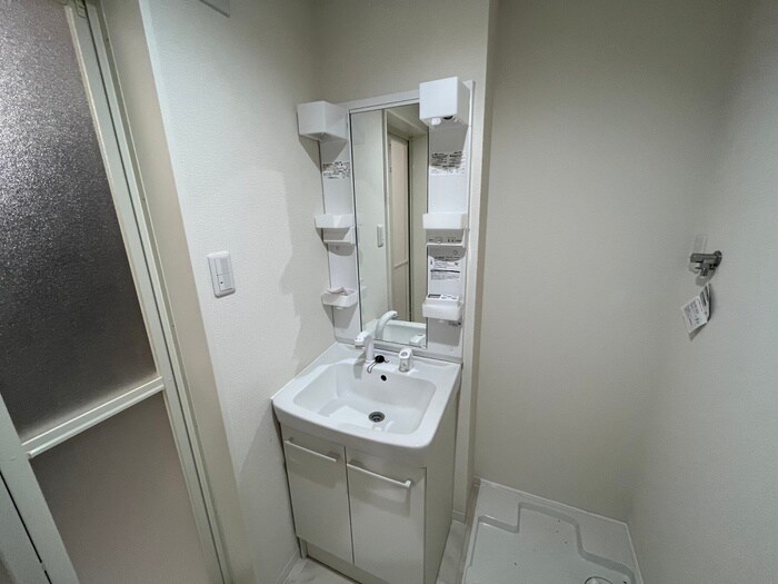 物件内観写真13　(洗面)