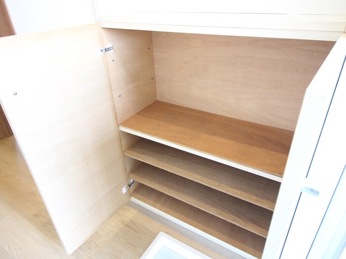 物件内観写真17　(靴箱)