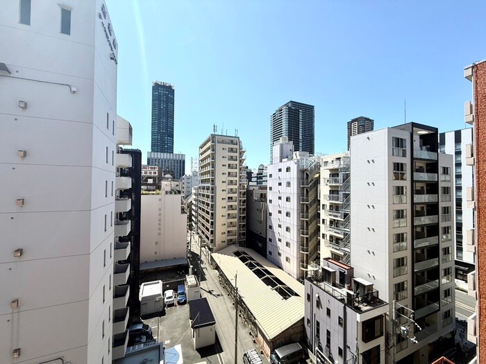 物件内観写真16　(室内からの展望)