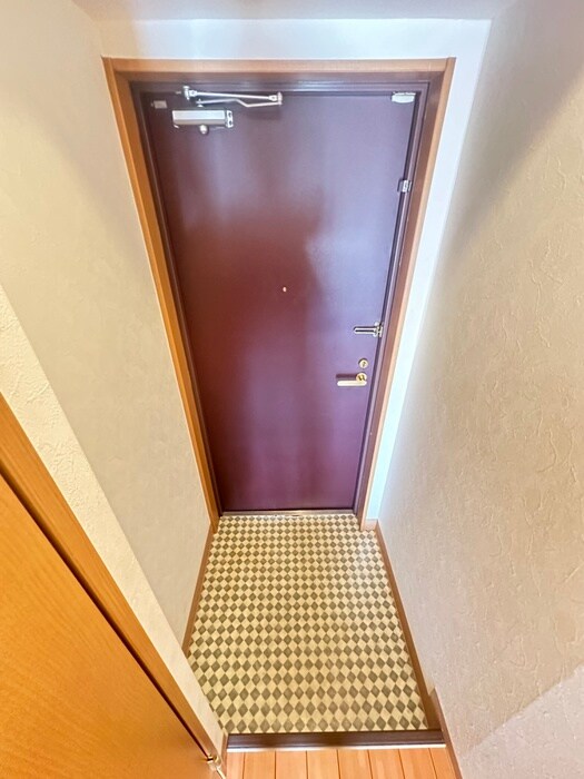 物件内観写真14　(玄関)